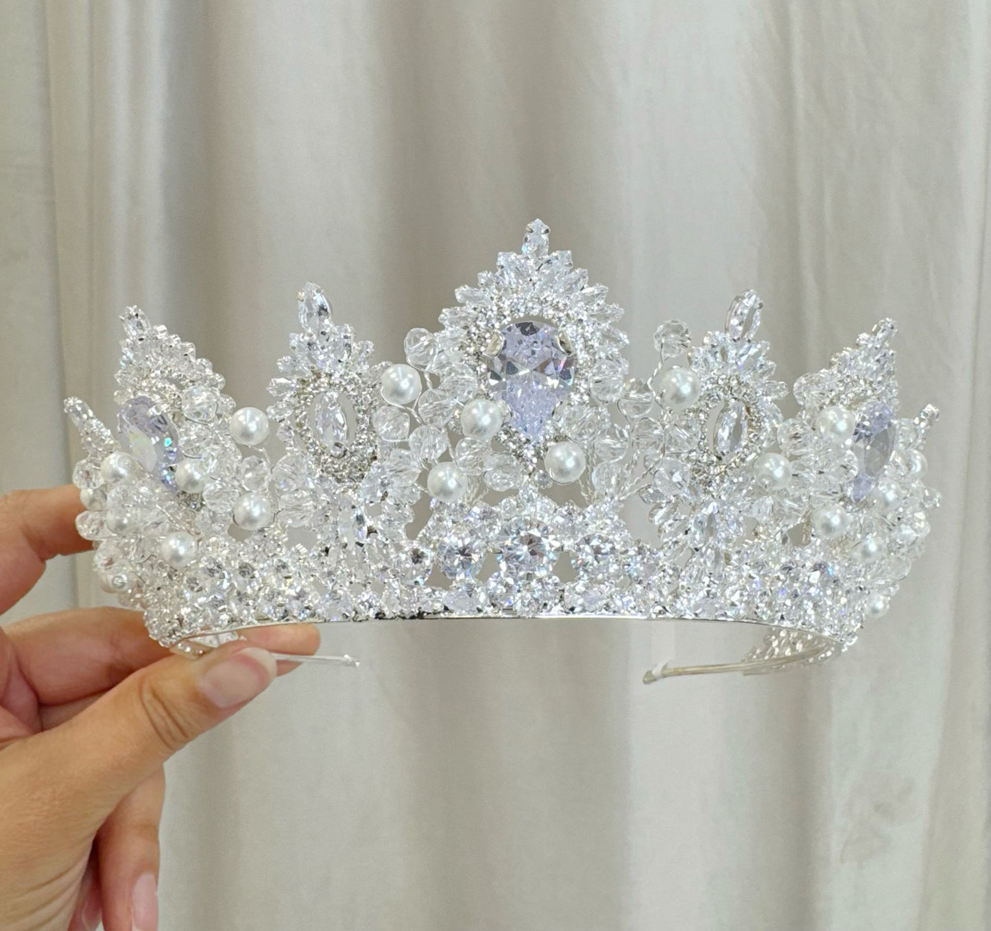 Diadème blanc perlé zircone