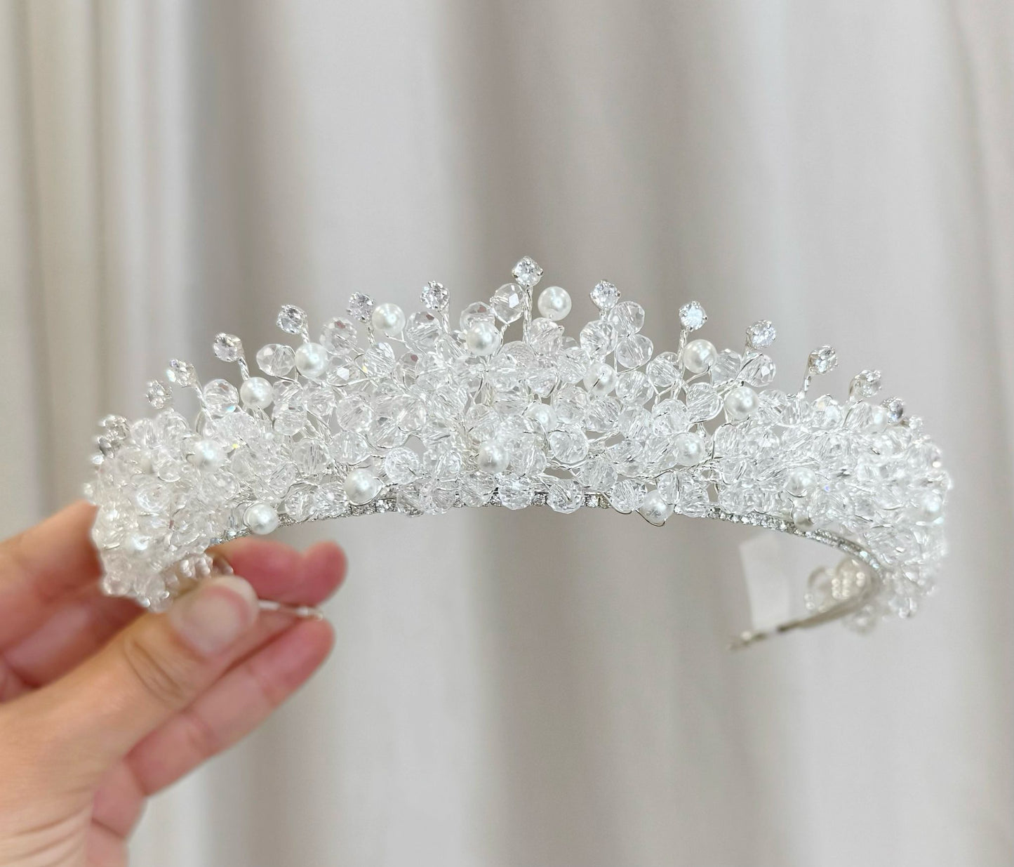 Diadème blanc perlé zircone