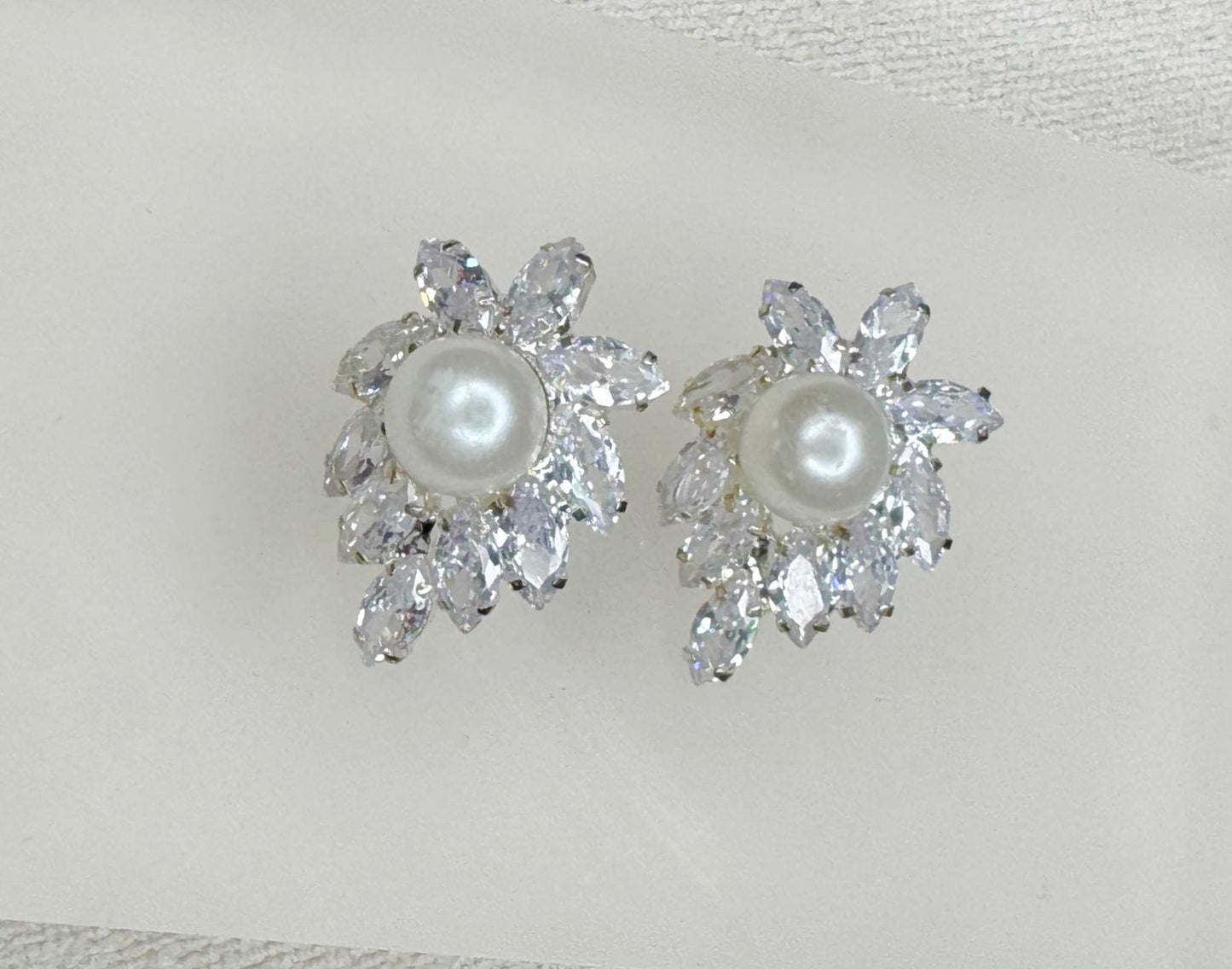 Boucles d'oreilles zircone perlé