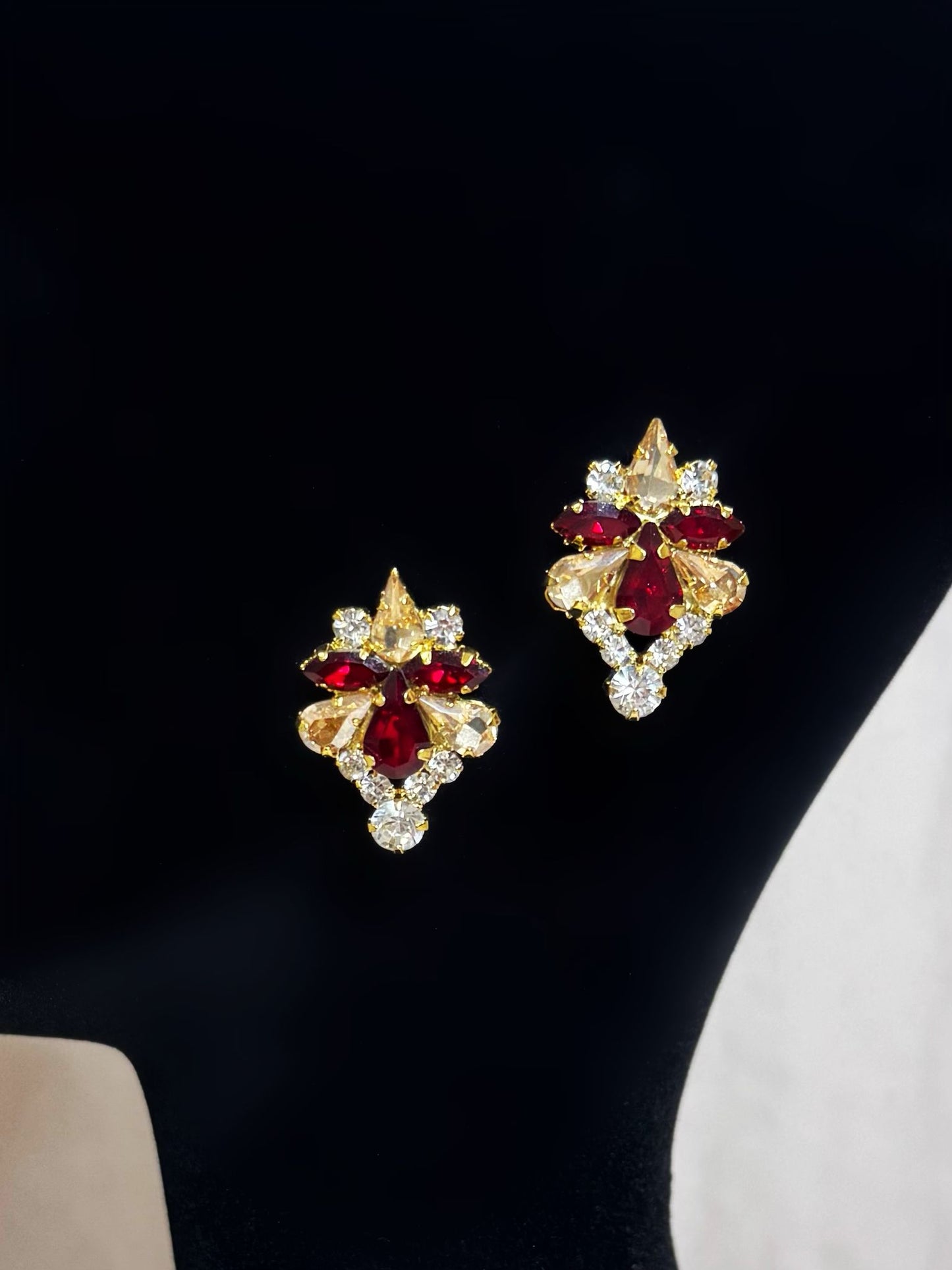 Boucle d'oreilles bordeaux