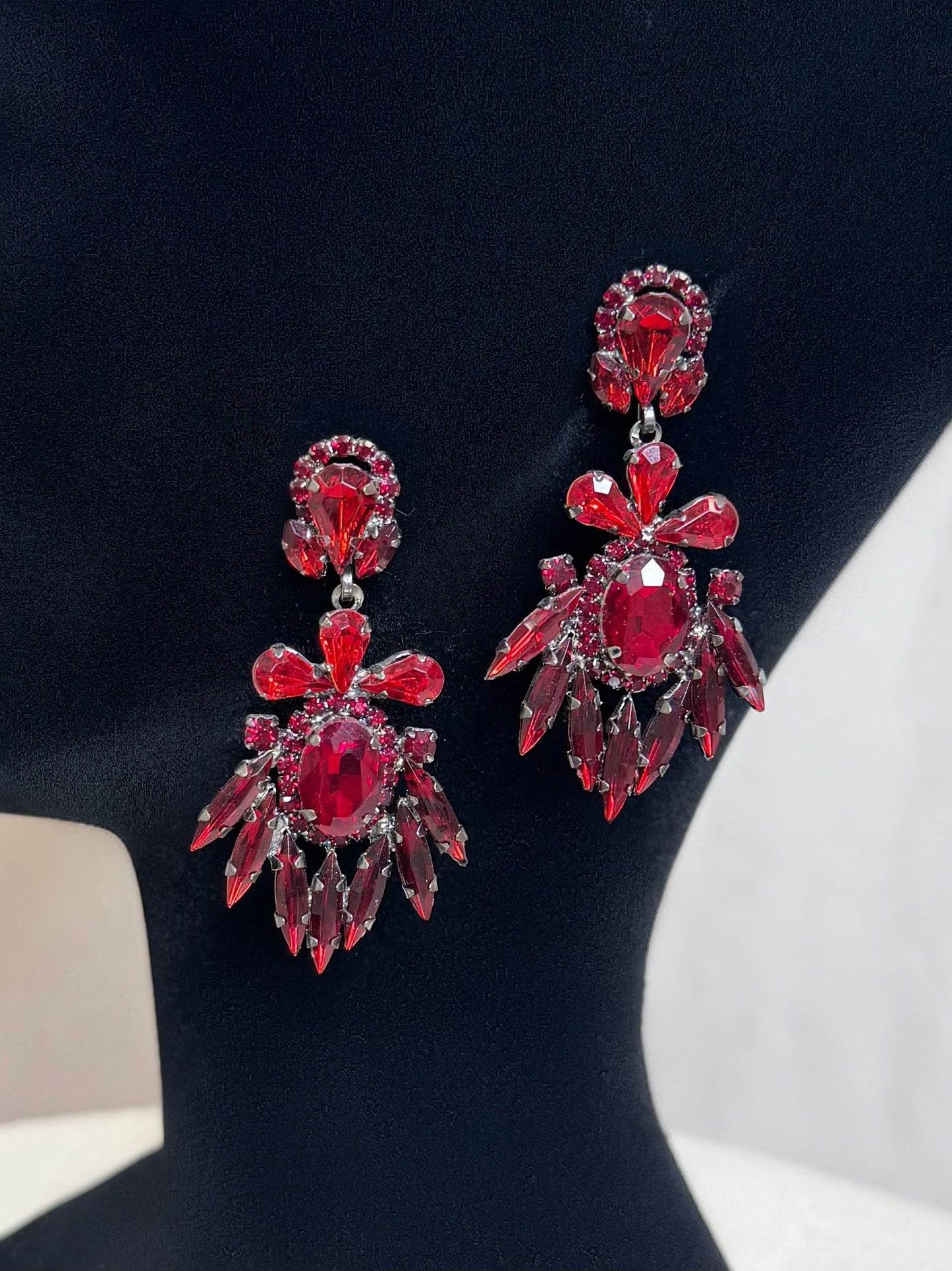 Boucle d'oreilles bordeaux