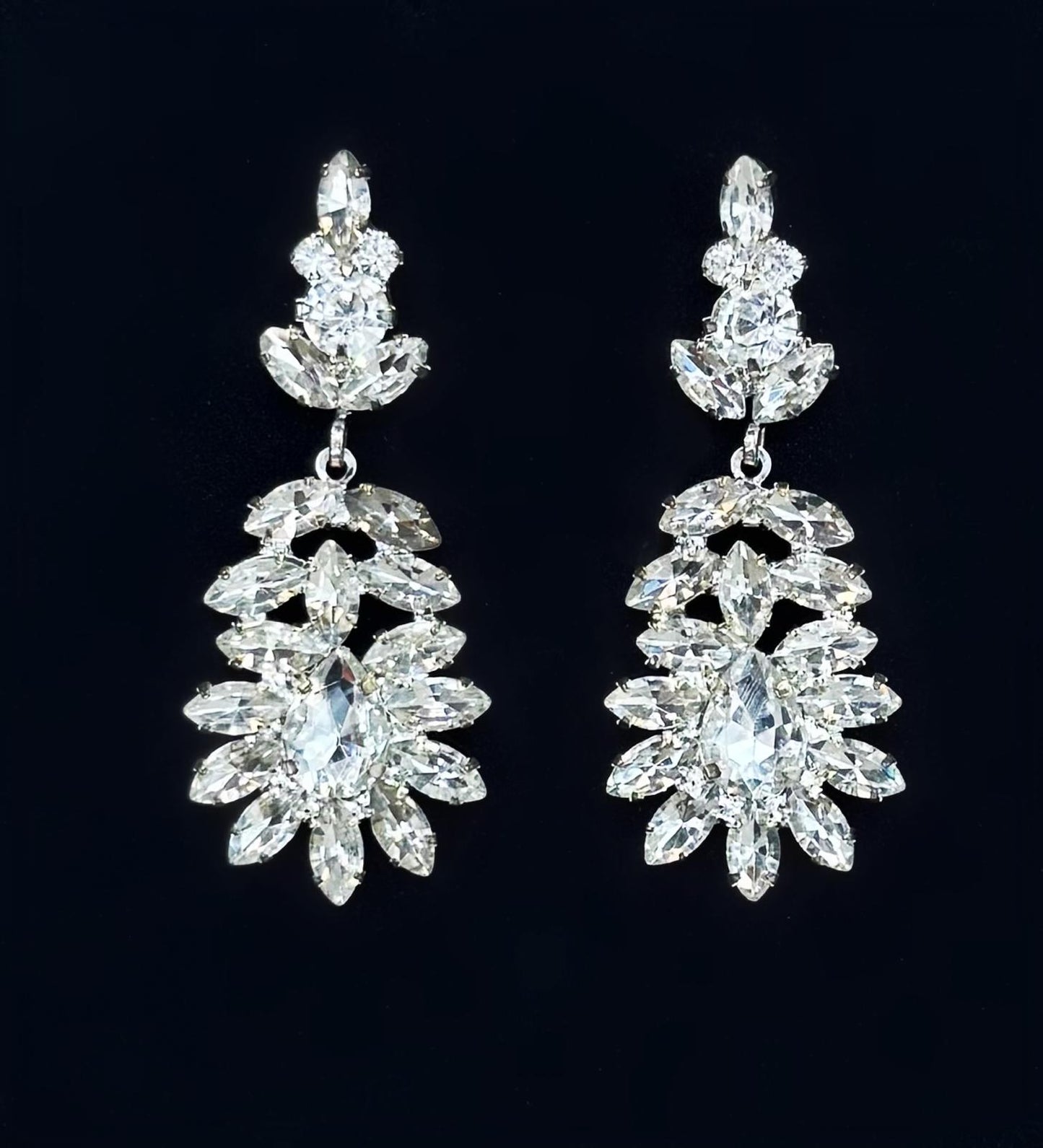 Boucles d'oreilles blanches cristal