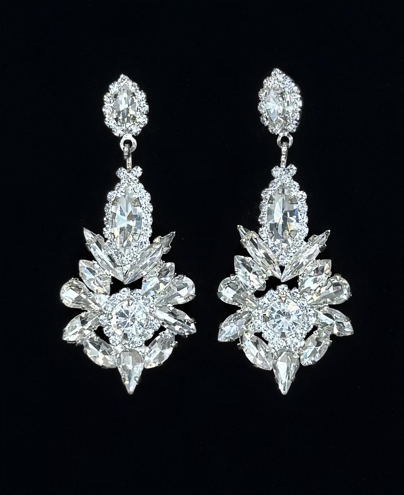 Boucles d'oreilles blanches cristal