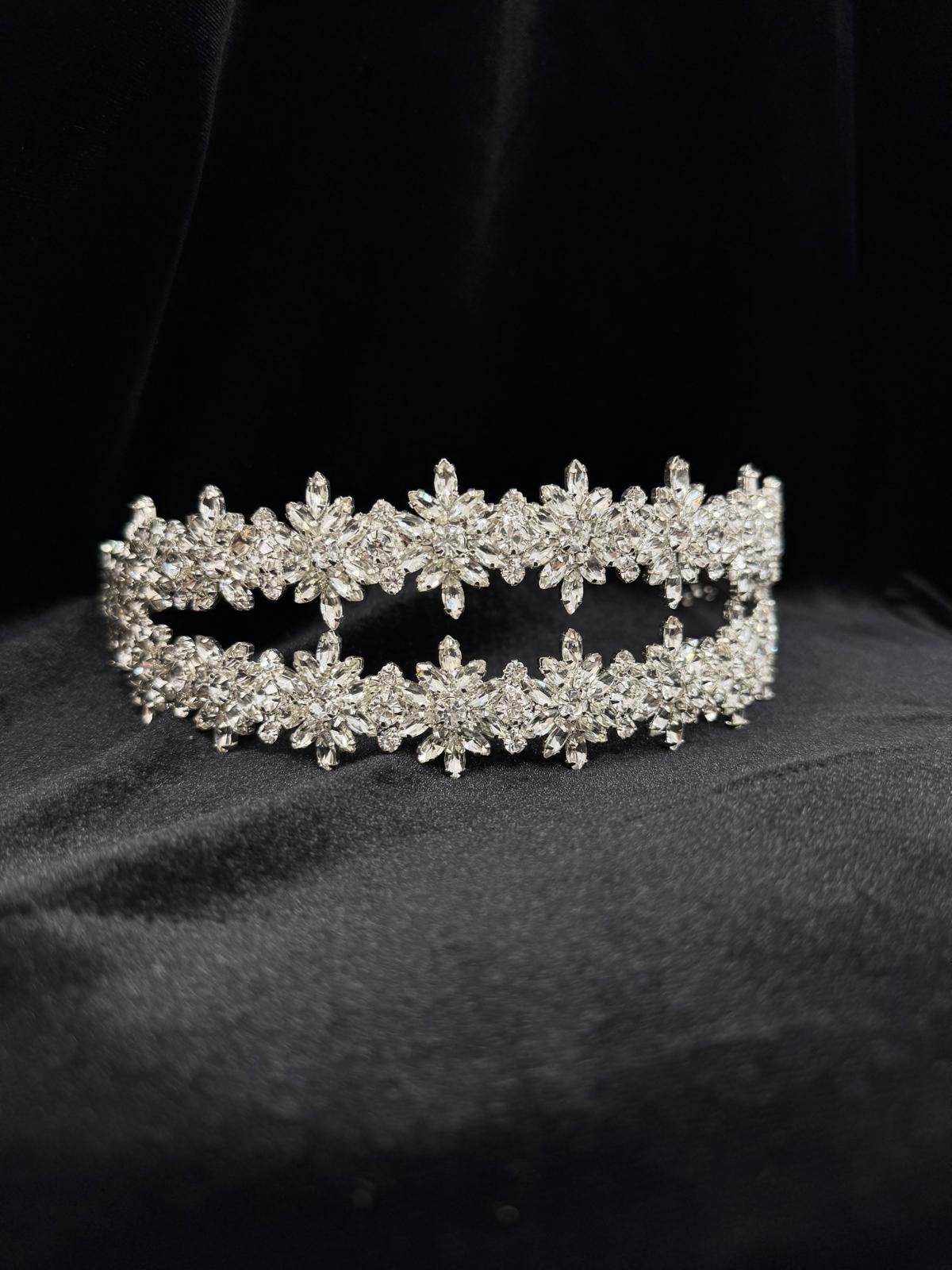 Headband rigide blanc cristal