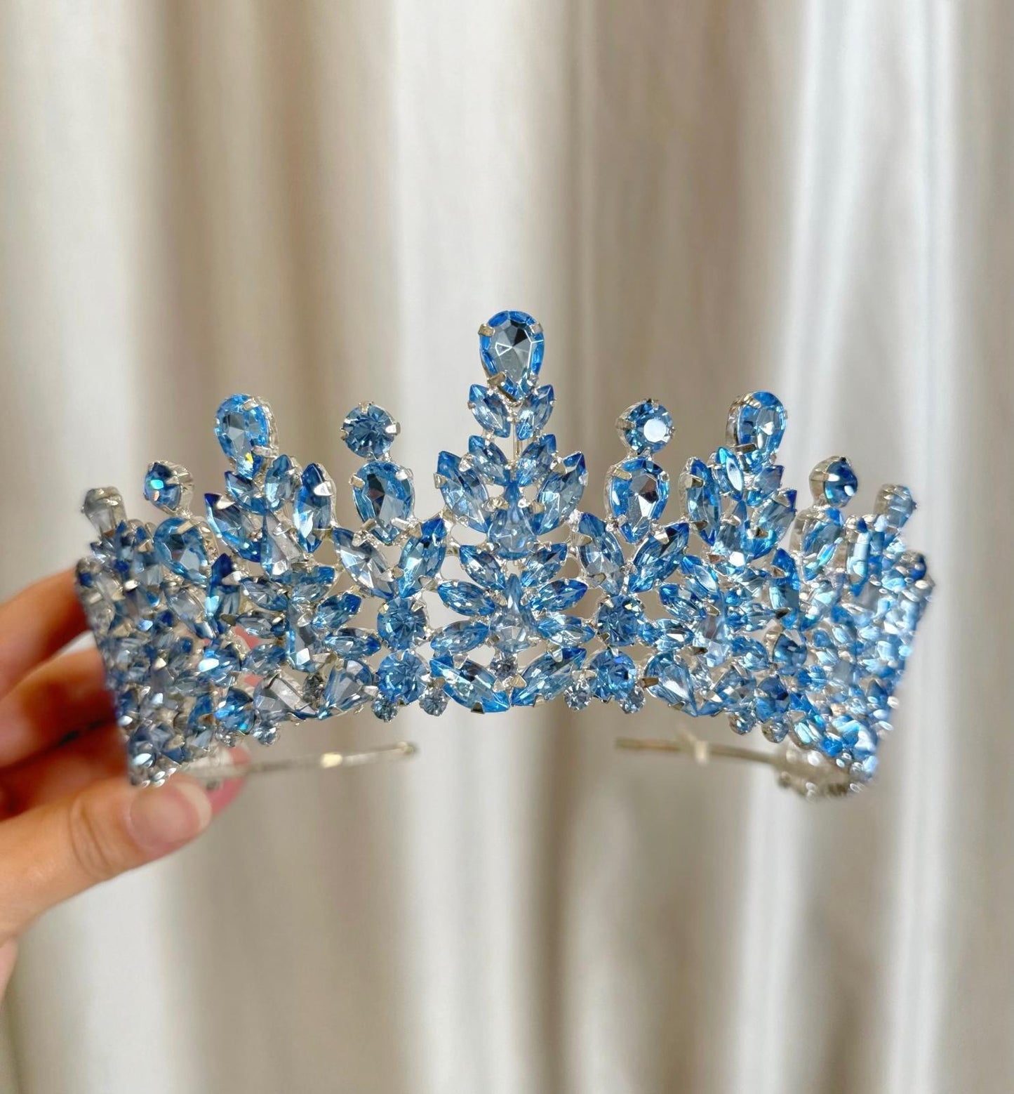 Diadème bleu