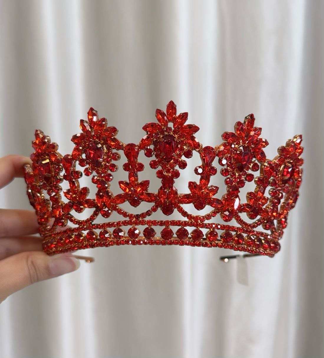 Diadème rouge