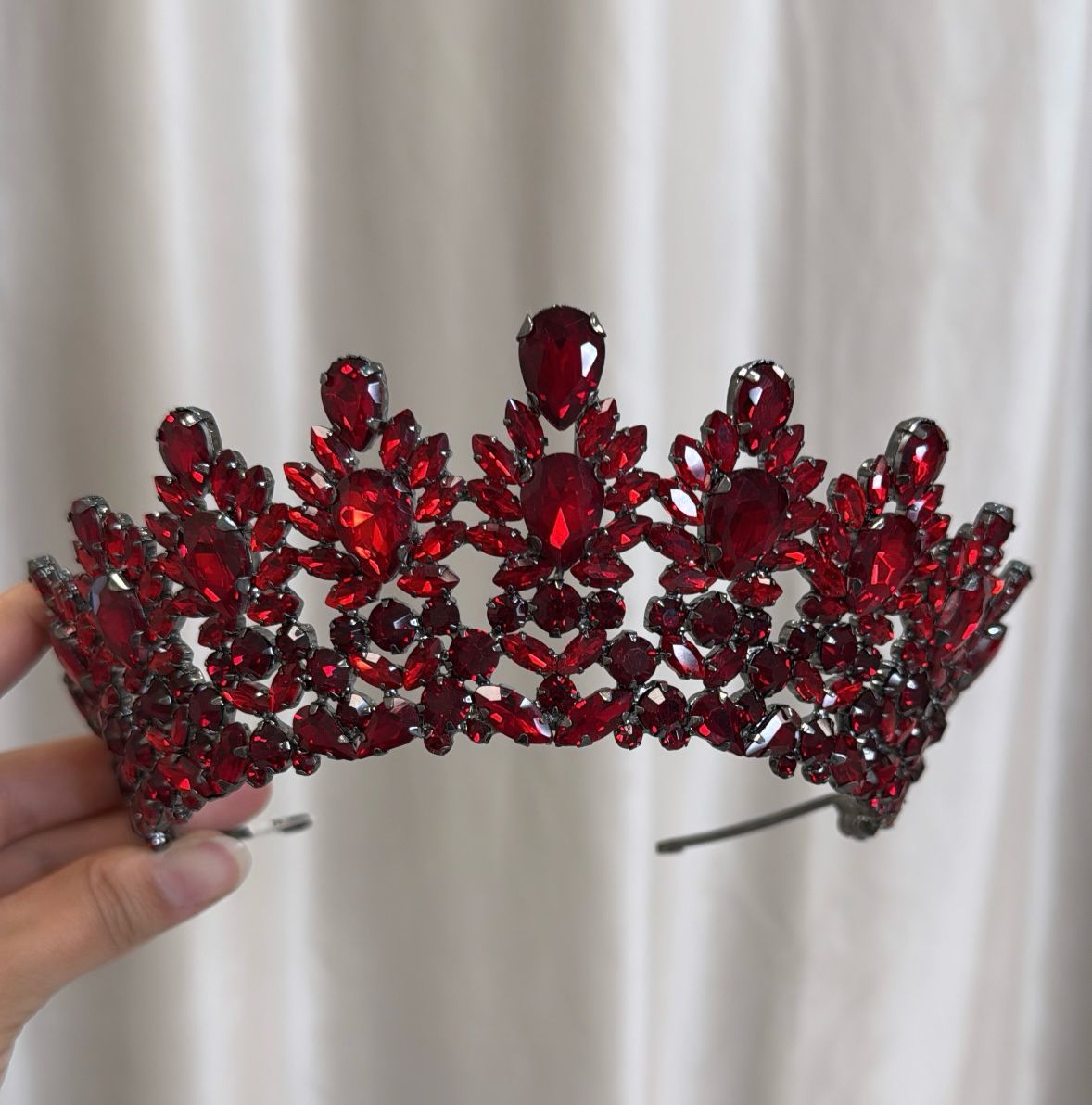 Diadème rouge/bordeaux
