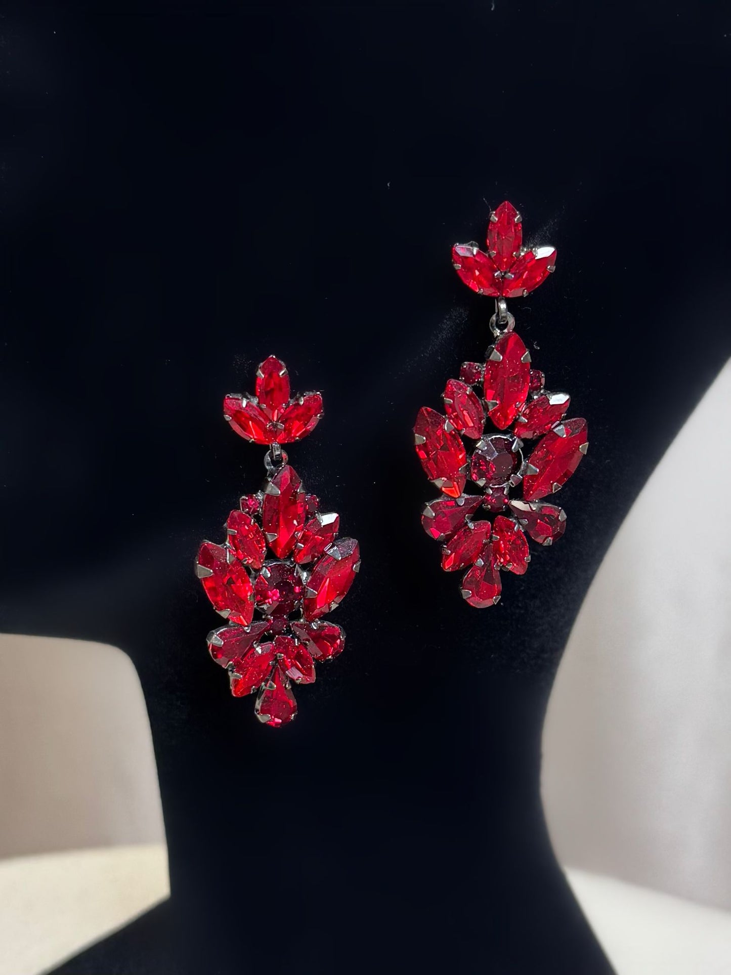 Boucle d'oreilles bordeaux