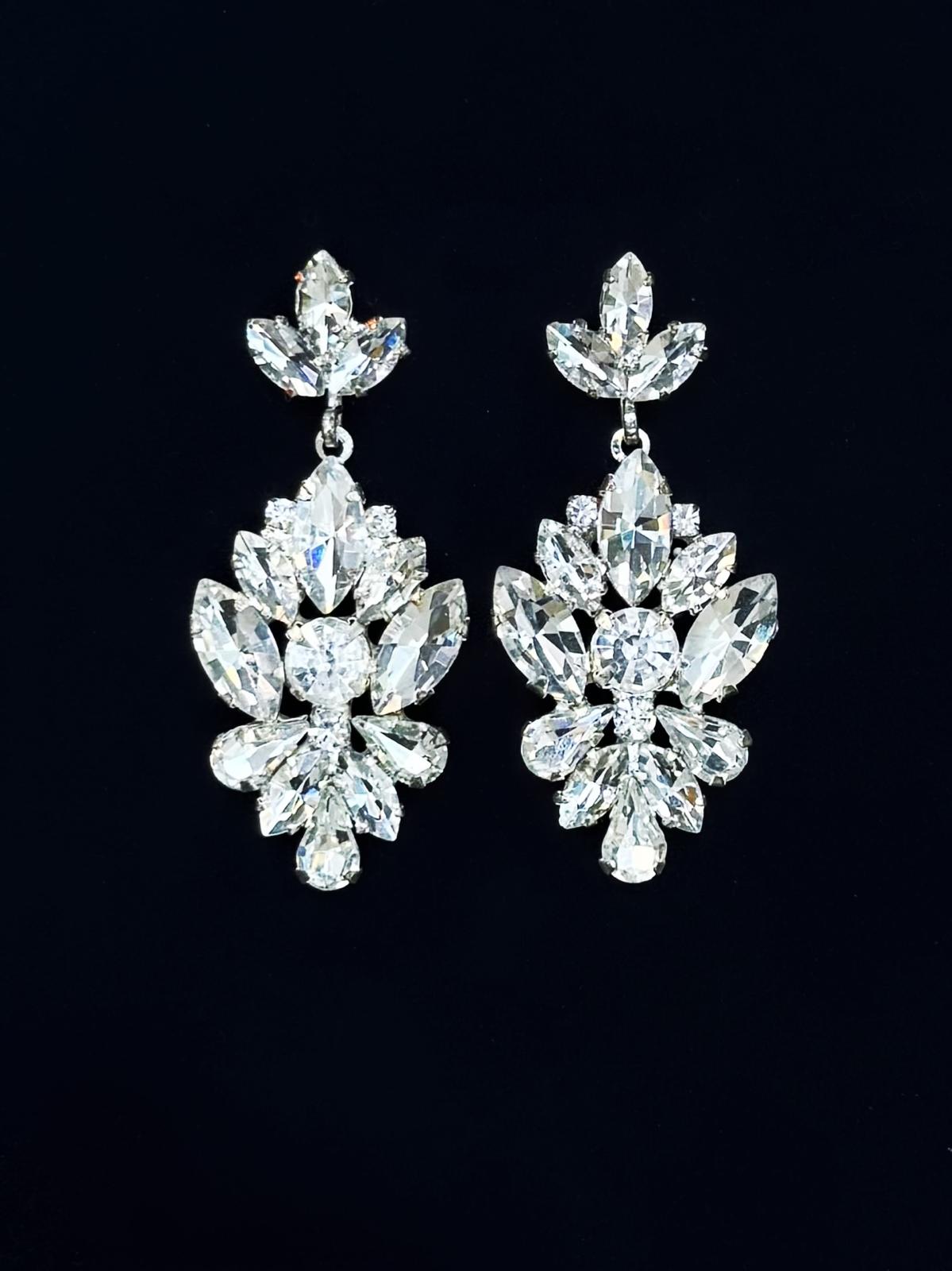 Boucles d'oreilles blanches cristal