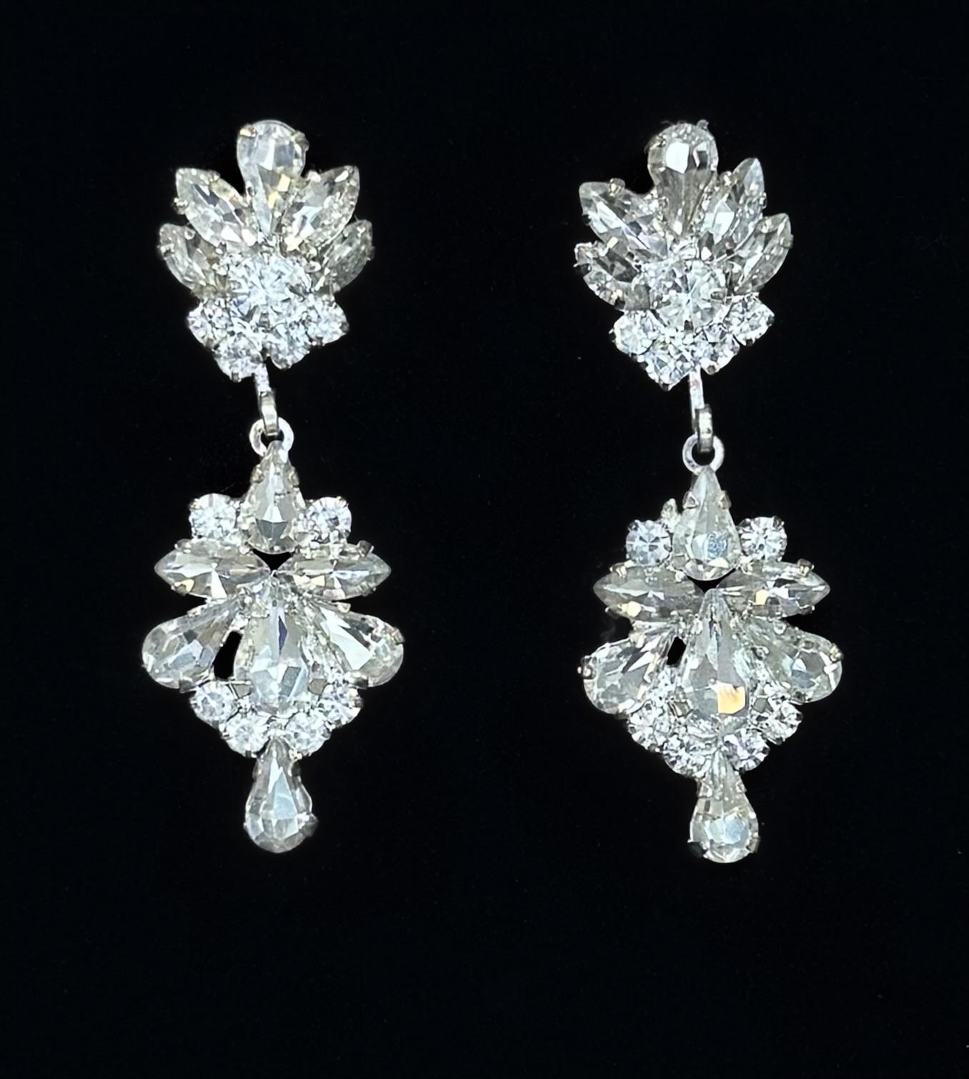 Boucles d'oreilles blanches cristal