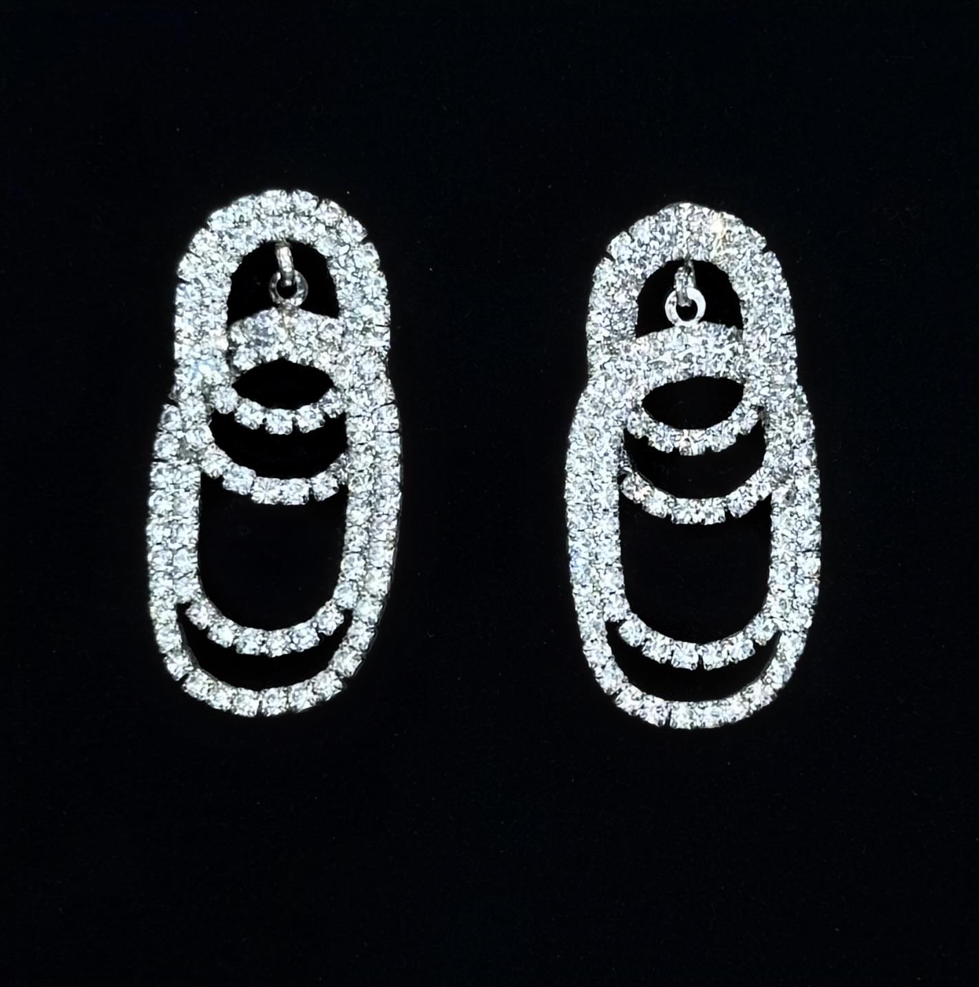 Boucles d'oreilles blanches cristal