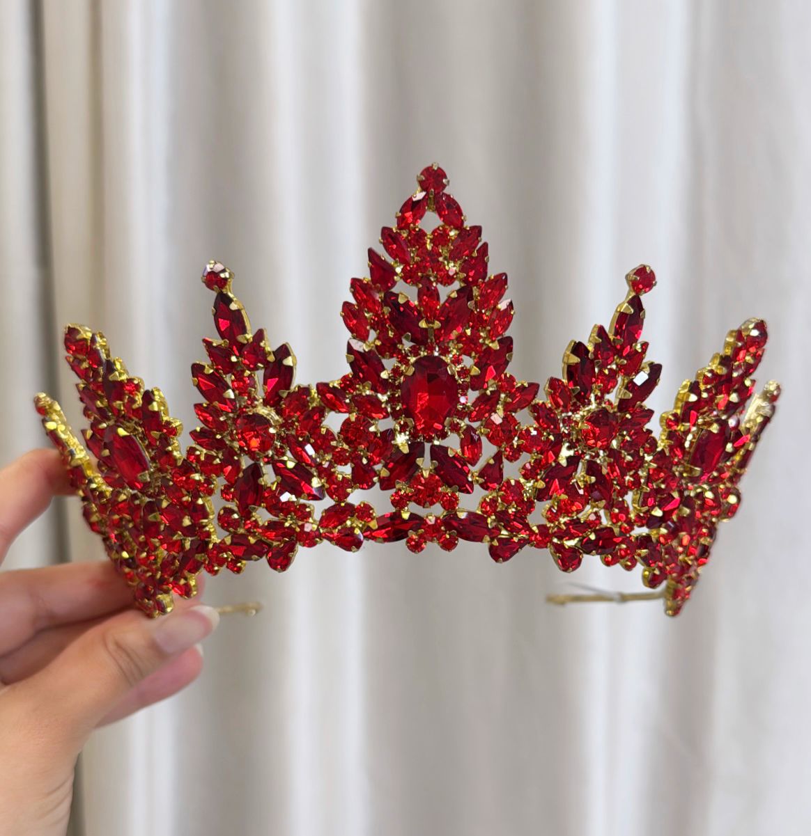 Diadème rouge