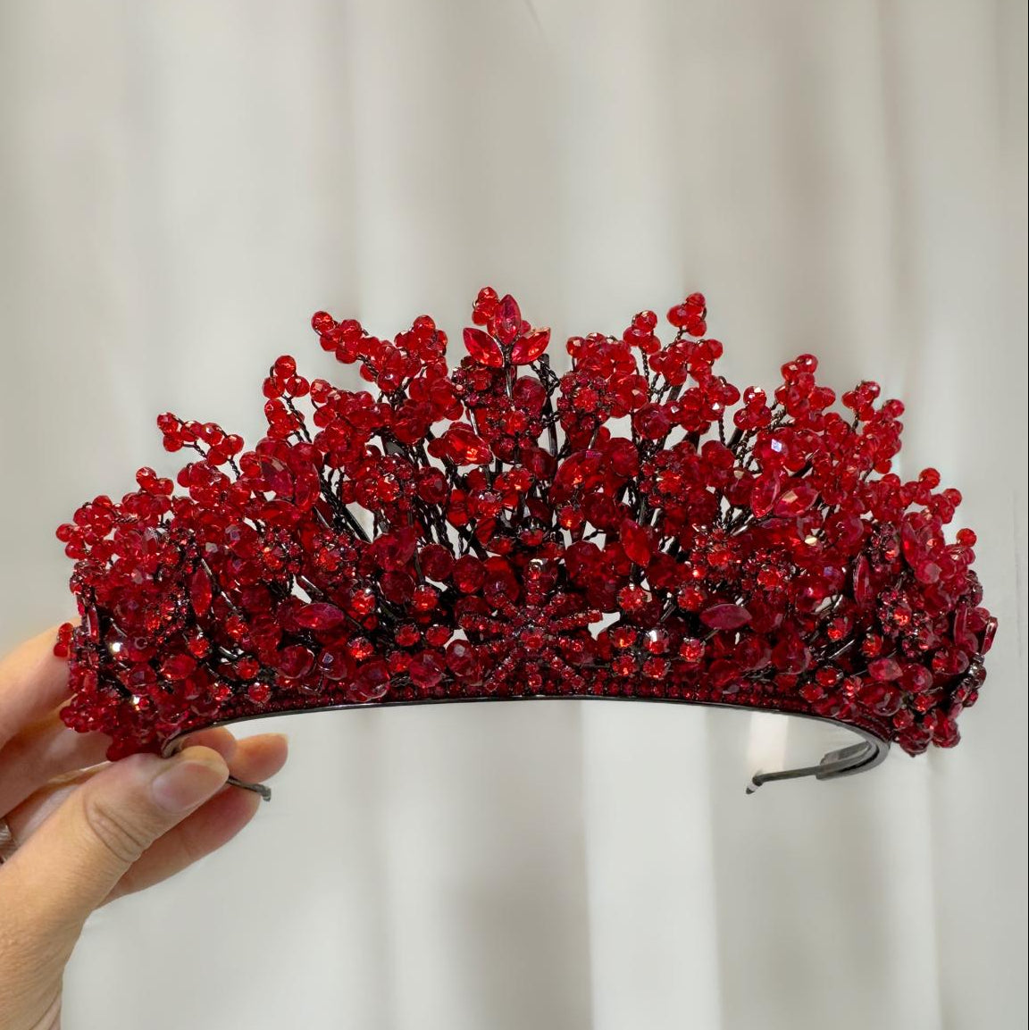 Diadème rouge
