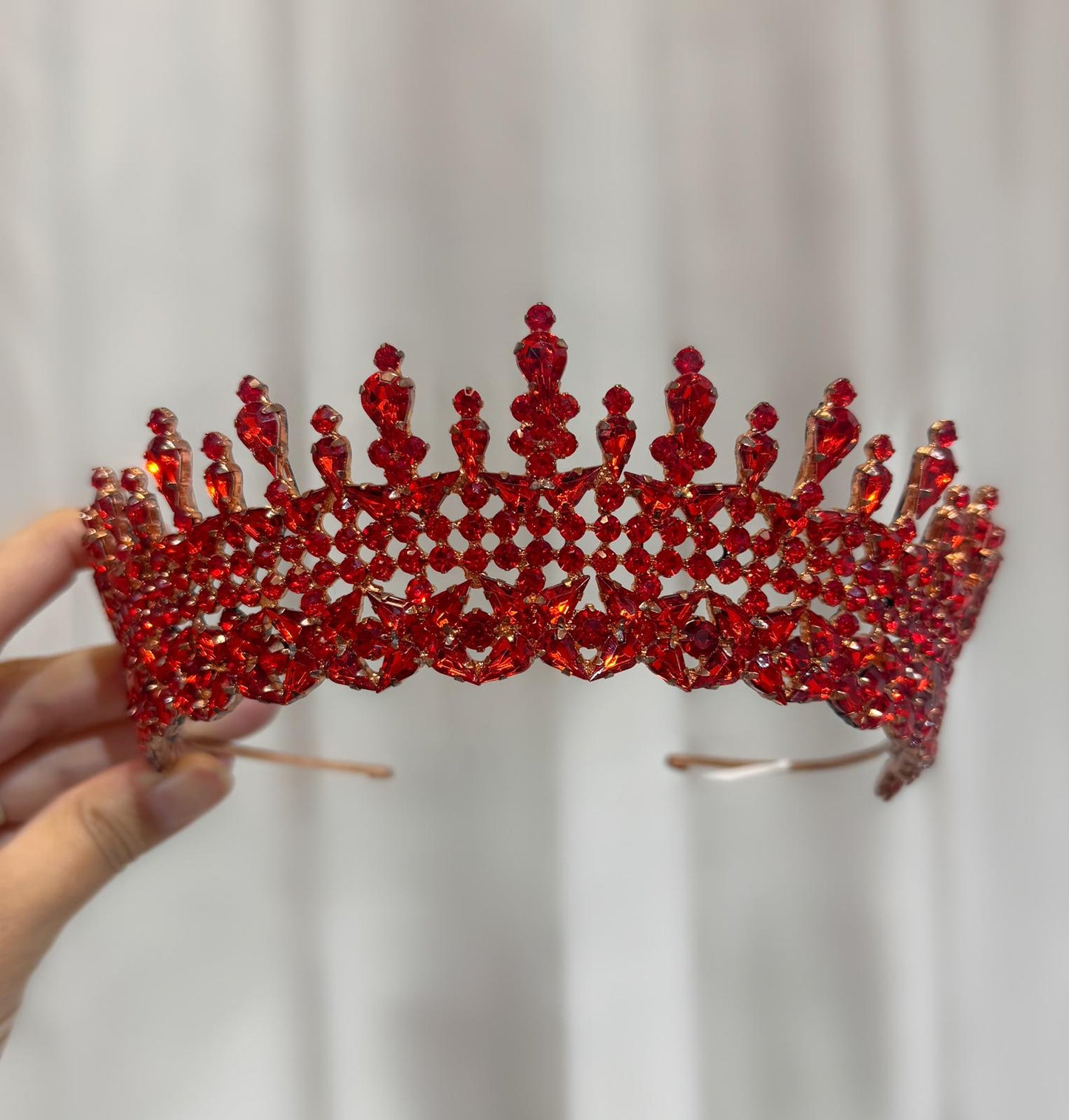 Diadème rouge